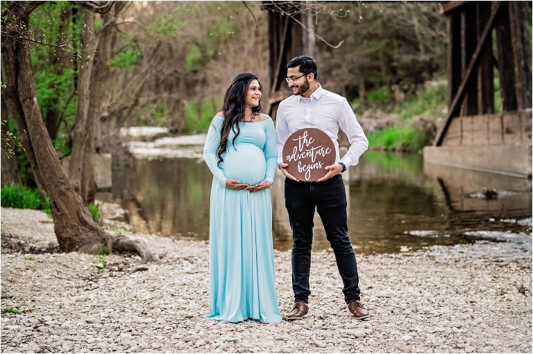 Beautiful Maternity Photoshoot in Cedar Park Texas Natural Light Portrait Photographer
