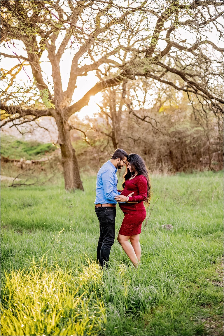 Beautiful Sunset Maternity Photoshoot in Cedar Park Texas Natural Light Portrait Photographer