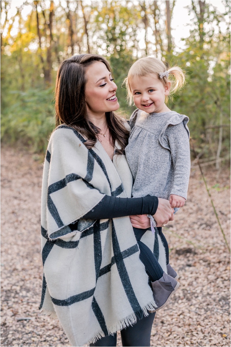mother and daughter photoshoot in round rock texas natural light family portrait photographer